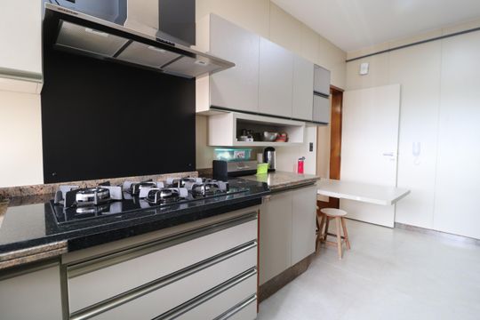 Cozinha de apartamento para alugar com 5 quartos, 264m² em Fundinho, Uberlândia