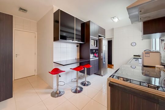 Cozinha de apartamento para alugar com 3 quartos, 175m² em Jardim Vila Mariana, São Paulo