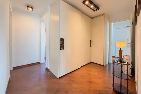 Corredor de apartamento para alugar com 3 quartos, 175m² em Jardim Vila Mariana, São Paulo