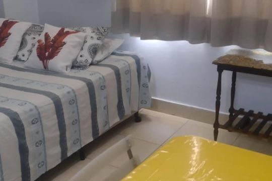 Sala/Quarto de apartamento à venda com 1 quarto, 26m² em Centro, Rio de Janeiro