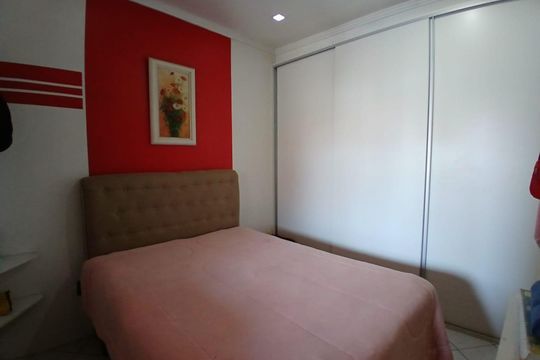 Casa à venda com 3 quartos, 80m² em Guajuviras, Canoas