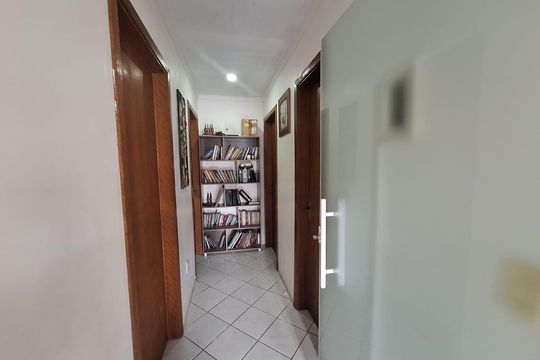 Casa à venda com 3 quartos, 80m² em Guajuviras, Canoas