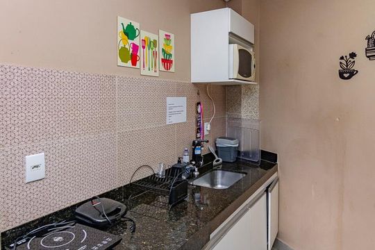 Cozinha de kitnet/studio para alugar com 1 quarto, 28m² em Minas Brasil, Belo Horizonte