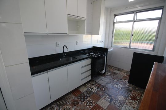 Cozinha de apartamento à venda com 2 quartos, 53m² em Taquara, Rio de Janeiro