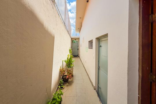 Área Externa de casa para alugar com 6 quartos, 372m² em Vila Dom Pedro I, São Paulo