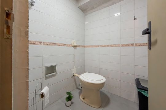 Garagem - Banheiros de casa para alugar com 6 quartos, 372m² em Vila Dom Pedro I, São Paulo