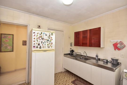 Cozinha de apartamento para alugar com 2 quartos, 92m² em Real Parque, São Paulo