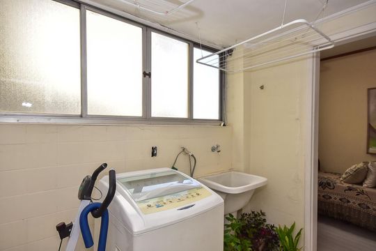 Área de Serviço  de apartamento para alugar com 2 quartos, 92m² em Real Parque, São Paulo