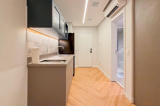 Cozinha de kitnet/studio à venda com 1 quarto, 24m² em Vila Mariana, São Paulo