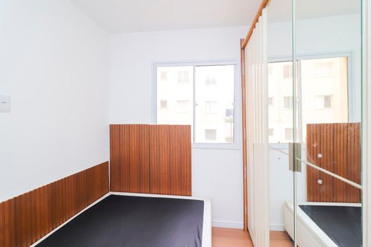 Quarto 1 de apartamento para alugar com 2 quartos, 44m² em Gleba do Pêssego, São Paulo