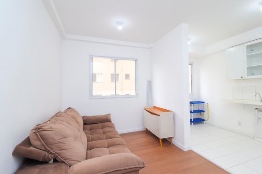 Apartamento para alugar com 2 quartos, 44m² em Gleba do Pêssego, São Paulo