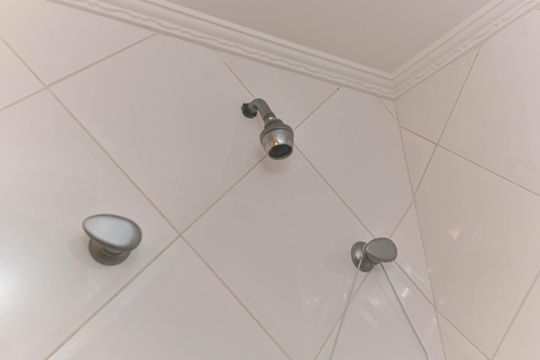 Banheiro da Suíte 2 de apartamento à venda com 4 quartos, 240m² em Campo Belo, São Paulo