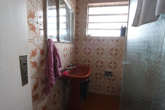 Banheiro de casa à venda com 2 quartos, 125m² em Jardim Vila Formosa, São Paulo