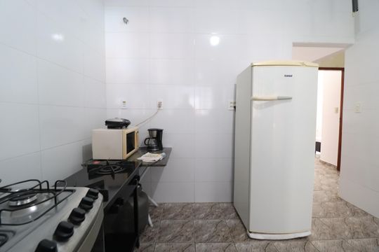 Cozinha de casa para alugar com 3 quartos, 220m² em Jardim das Palmeiras, Uberlândia