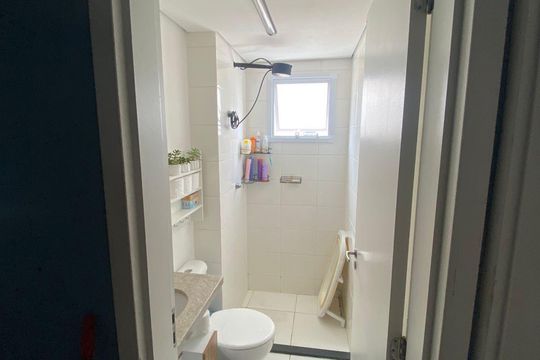 Banheiro de apartamento para alugar com 2 quartos, 41m² em Tijuco Preto, Cotia