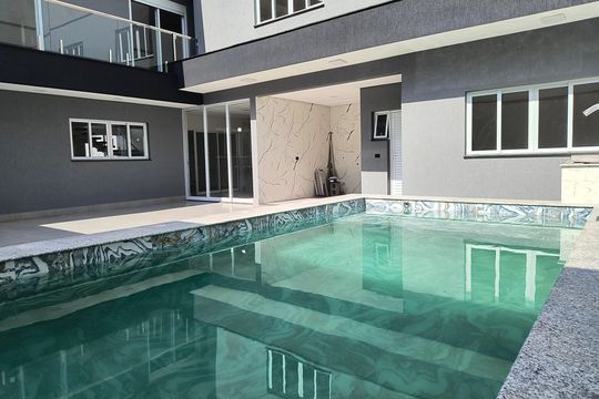 Casa à venda com 3 quartos, 365m² em Parque dos Passaros, São Bernardo do Campo
