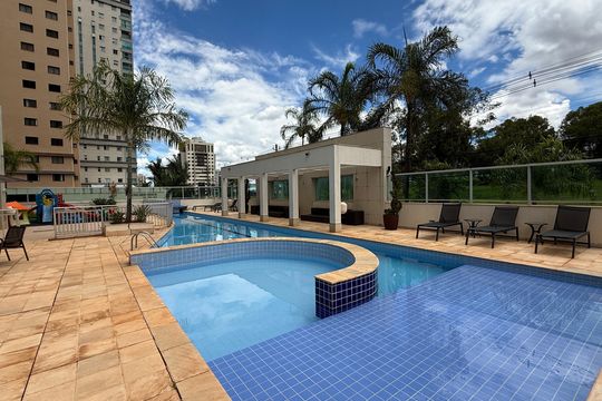 A. Comum - Piscina de apartamento à venda com 4 quartos, 269m² em Aguas Claras, Brasília