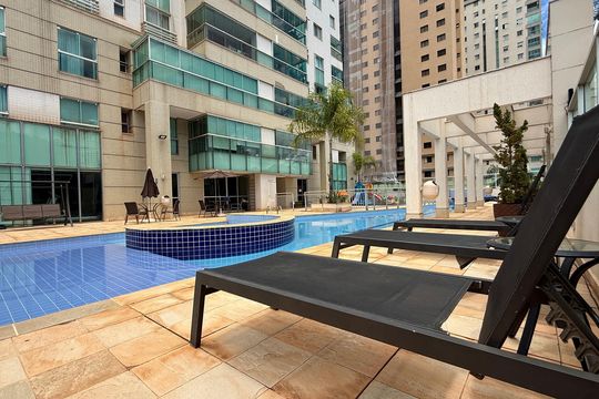 A. Comum - Piscina de apartamento à venda com 4 quartos, 269m² em Aguas Claras, Brasília
