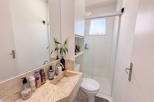 Banheiro Social de apartamento para alugar com 2 quartos, 50m² em Parque Eloy Chaves, Jundiaí