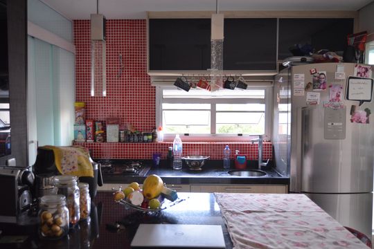 Cozinha de apartamento à venda com 2 quartos, 52m² em Vila Eldizia, Santo André