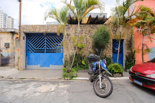 Fachada de casa à venda com 4 quartos, 200m² em Vila Matilde, São Paulo