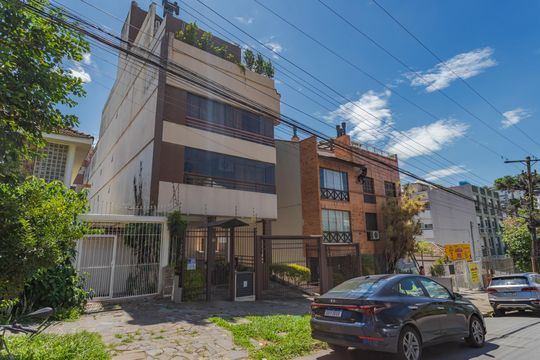 Fachada de apartamento à venda com 3 quartos, 140m² em Petrópolis, Porto Alegre