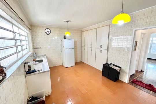 Cozinha de casa à venda com 3 quartos, 150m² em Jardim Sonia, São Paulo
