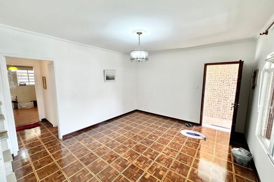 Sala de casa à venda com 3 quartos, 150m² em Jardim Sonia, São Paulo