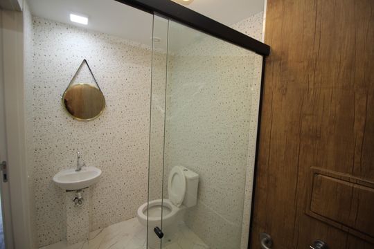 Banheiro de kitnet/studio à venda com 1 quarto, 28m² em Jardim Independência (são Paulo), São Paulo