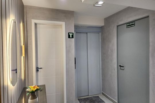 hall de kitnet/studio para alugar com 1 quarto, 27m² em Vila Moinho Velho, São Paulo