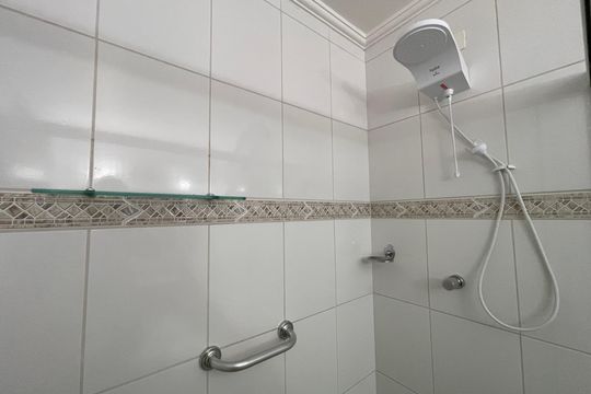 Banheiro de apartamento à venda com 3 quartos, 96m² em Jaguaré, São Paulo