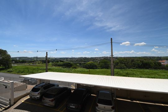 Sala - Vista de apartamento à venda com 3 quartos, 81m² em Vila Brandina, Campinas