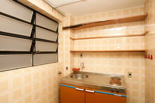 Cozinha de kitnet/studio à venda com 1 quarto, 52m² em Centro Histórico, Porto Alegre