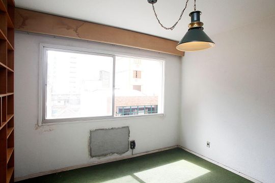 Studio - Sala / Quarto de kitnet/studio à venda com 1 quarto, 52m² em Centro Histórico, Porto Alegre