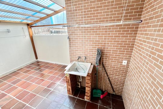 Área de Serviço de casa à venda com 3 quartos, 80m² em Vila Ester (zona Norte), São Paulo