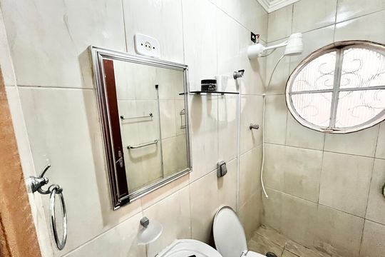 Banheiro 2 de casa à venda com 3 quartos, 80m² em Vila Ester (zona Norte), São Paulo