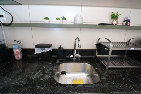 Cozinha de apartamento para alugar com 2 quartos, 66m² em Jaguaribe, Salvador