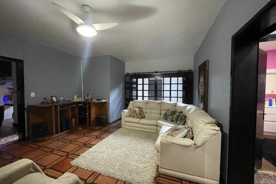 Casa para alugar com 4 quartos, 450m² em Canudos, Novo Hamburgo