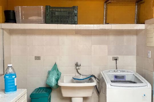 Casa à venda com 4 quartos, 275m² em Vila Bertioga, São Paulo