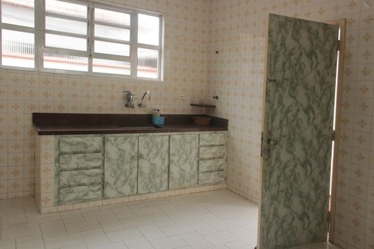 Cozinha de casa para alugar com 4 quartos, 252m² em Aparecida, Santos