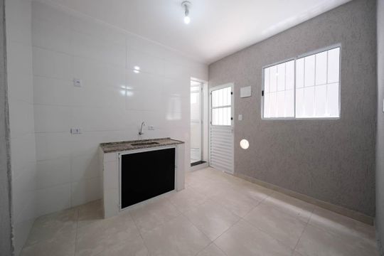 Studio de kitnet/studio para alugar com 1 quarto, 25m² em Vila Nhocuné, São Paulo