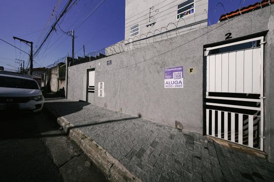 Fachada de kitnet/studio para alugar com 1 quarto, 28m² em Vila Nhocuné, São Paulo
