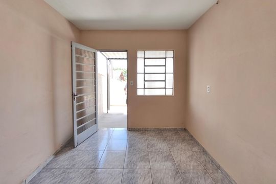 Edícula - Sala de casa à venda com 2 quartos, 298m² em Jardim São Vicente, Campinas