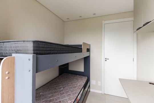 Quarto 2 de apartamento para alugar com 2 quartos, 41m² em Jardim Helian, São Paulo