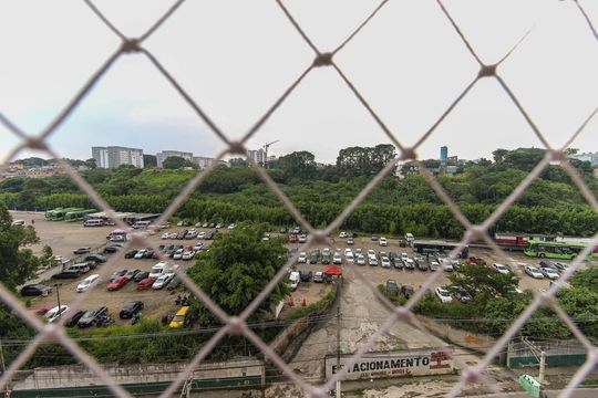 Vista do Quarto 2 de apartamento para alugar com 2 quartos, 41m² em Jardim Helian, São Paulo
