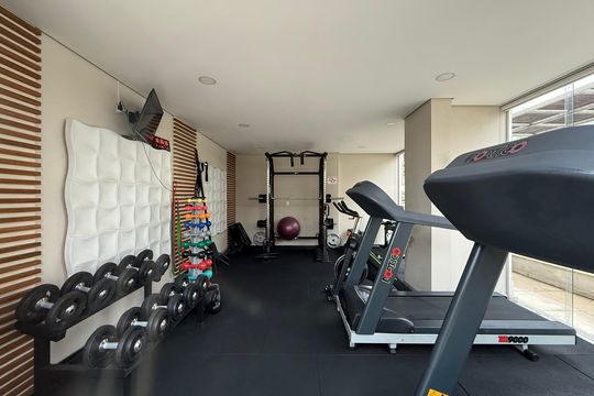 Academia de apartamento à venda com 2 quartos, 55m² em Vila Gumercindo, São Paulo