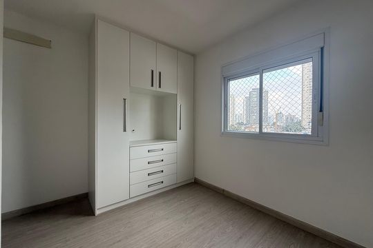 Suíte de apartamento à venda com 2 quartos, 55m² em Vila Gumercindo, São Paulo