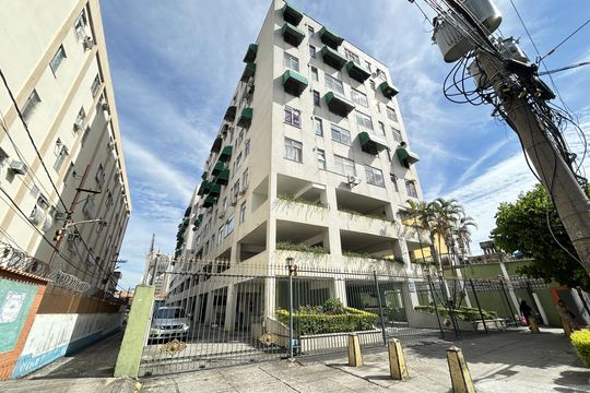 Fachada de apartamento à venda com 2 quartos, 65m² em Lins de Vasconcelos, Rio de Janeiro