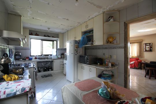 Cozinha de casa de condomínio à venda com 4 quartos, 206m² em Jacarepaguá, Rio de Janeiro
