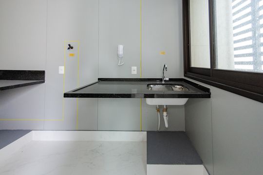 Cozinha de apartamento à venda com 2 quartos, 70m² em Funcionários, Belo Horizonte
